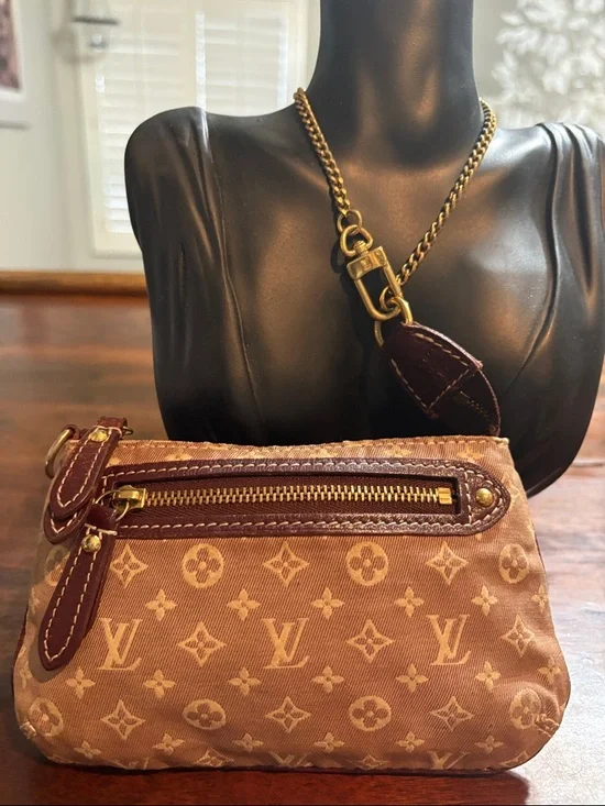 LOUIS VUITTON Monogram Idylle Mini Pochette - Picture 4 of 12